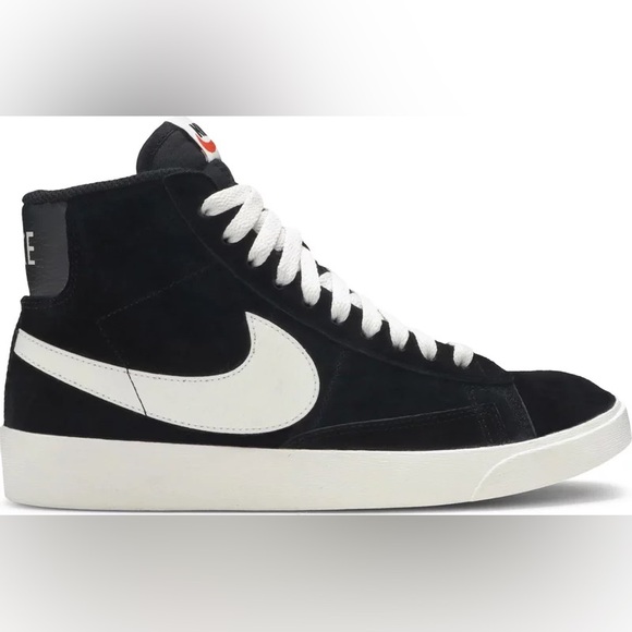 WOMEN’S NIKE BLAZER MID VINTAGE SUEDE BLACK - Picture 4 of 11